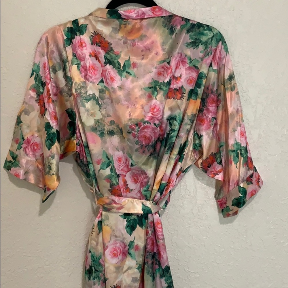 🎈David’s Bridal | Rose 🌹 Robe - Picture 6 of 10